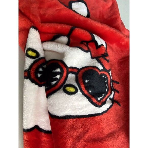 Hello Kitty Sunglasses Valentines Soft Throw Red Blanket White Hearts 60 X 70” - Picture 13 of 15